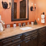 Accenting Bathrooms with Mirrors