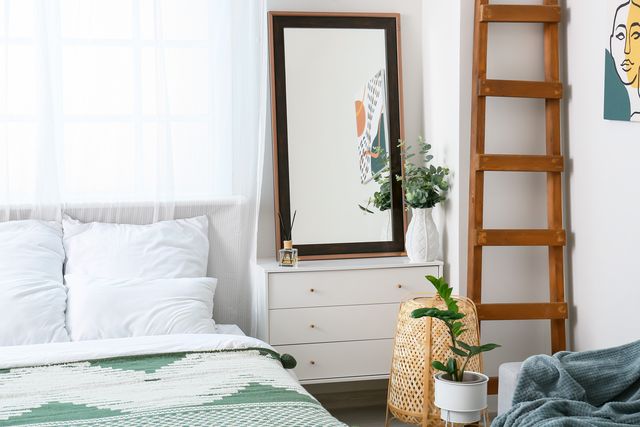 Enhance Your Space: Where to Buy Mirrors with Natural Wood Frames
