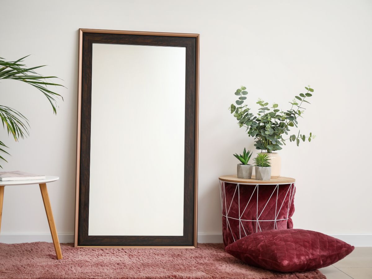 MAL-0412 Black Framed Mirror