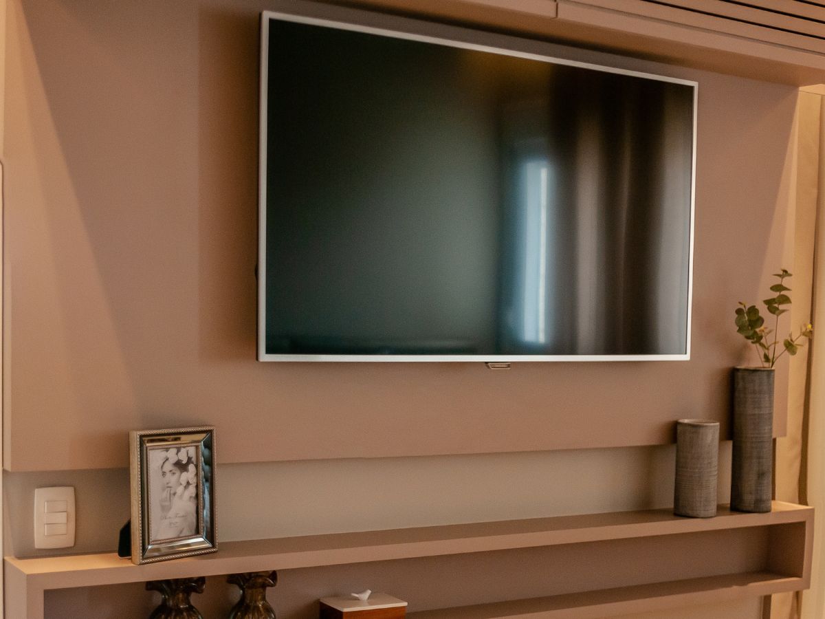 Why Custom Wood Boards Elevate Contemporary Homes